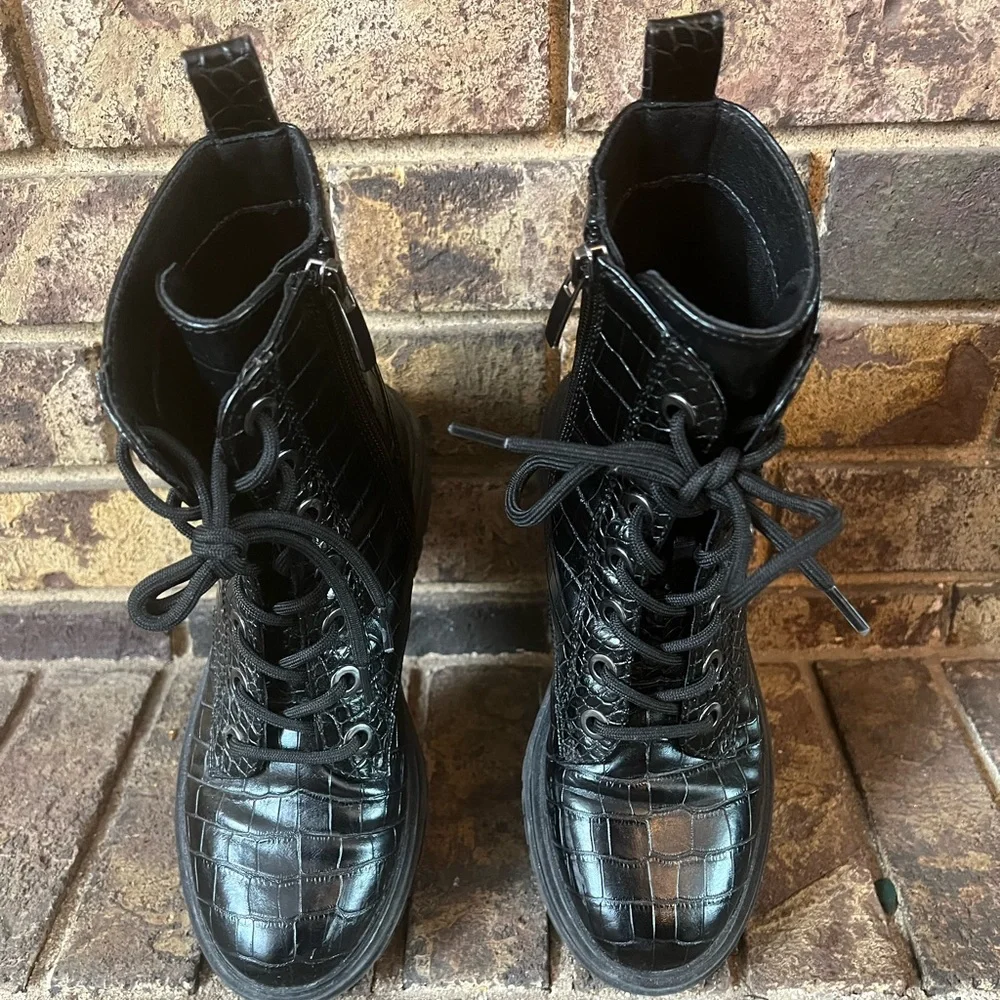 NINE‎ WEST Piercy Black Croc Combat Moto Boots 5.5M Punk Grunge Concert Festival - Picture 5 of 7